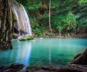 Kanchanaburi: Erawan Waterfall, Death Railway, WWII Museum and River Kwai