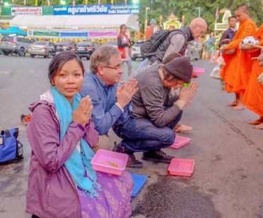 Learn Northern Lanna Culture: Offer Alms to Monks and Visit Doi Suthep