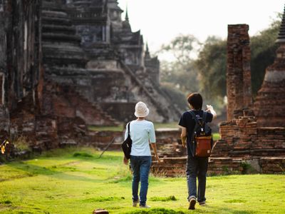 explore ayutthaya with a history teacher