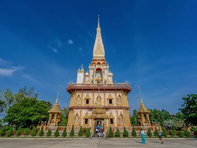 phuket temple tour: découverte des cultures thaïe et chinoise avec un local
