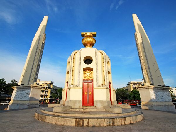 Democracy Monument | TakeMeTour