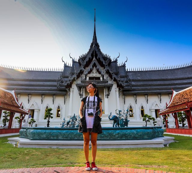 Samut Prakan Tour: Ancient City & the Largest Erawan Museum