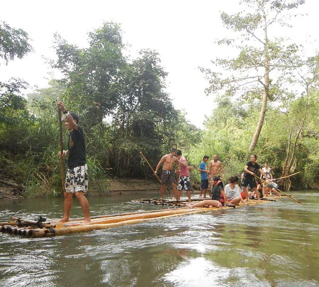 Chiang Mai: Bamboo Rafting with Local Lunch