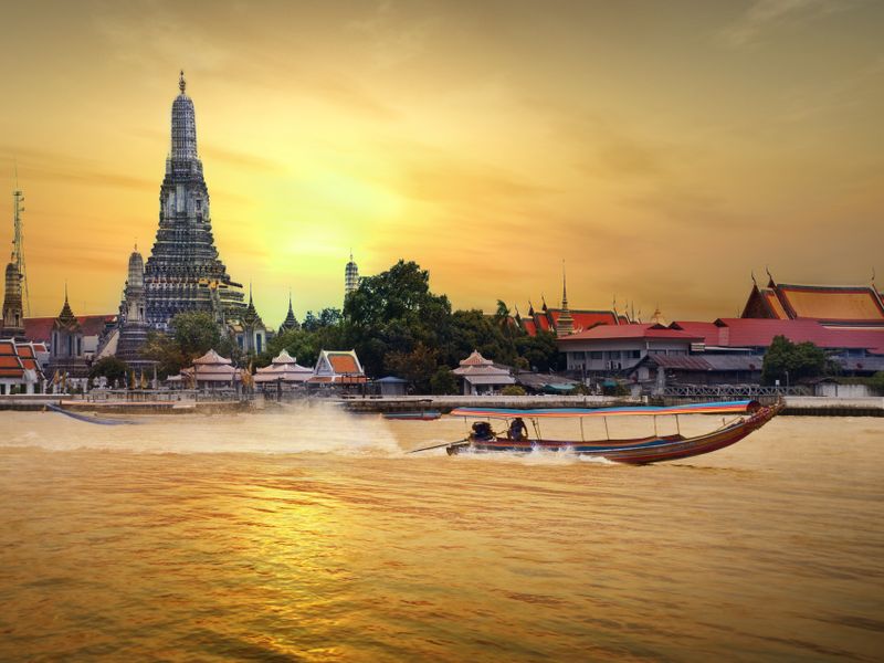 chao-phraya-river-takemetour