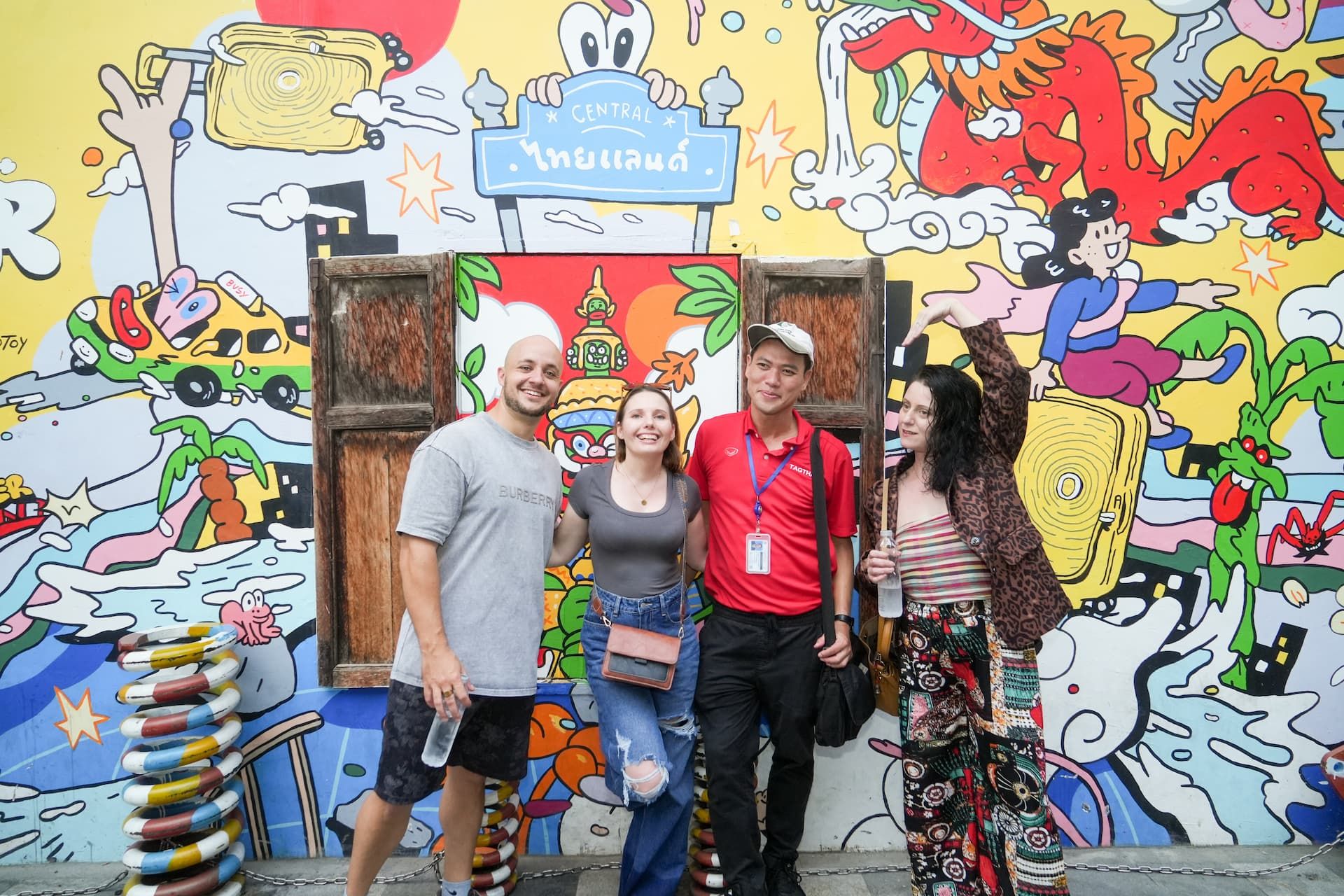 TAGTHAi Free Walking Tour Bangkok Chinatown Hidden Alleys & Talat Noi